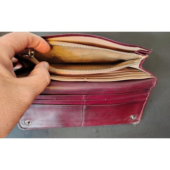 Vintage Prada Leather Wallet, Magenta Purple, Bow, Snap Close Italy READ - Picture 11 of 11